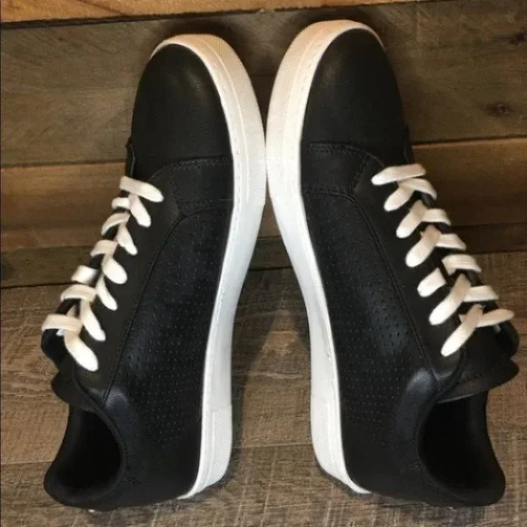 NEW Women’s Steve Madden Von Sneaker - Picture 8 of 10